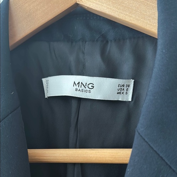 Mango Elegant Fitted Navy Blue Women's Blazer - Picture 5 of 6